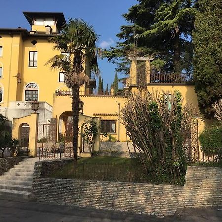 Villa Callas Divina Sirmione Bagian luar foto