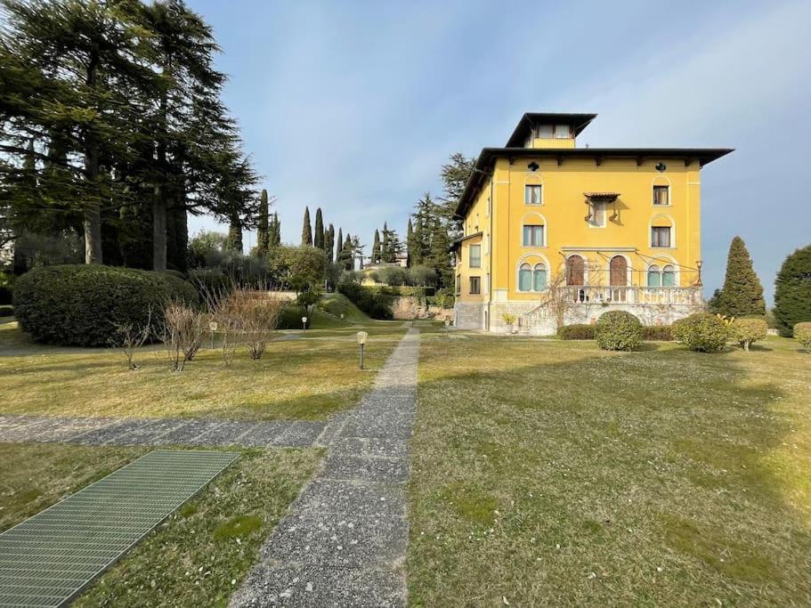 Villa Callas Divina Sirmione Bagian luar foto